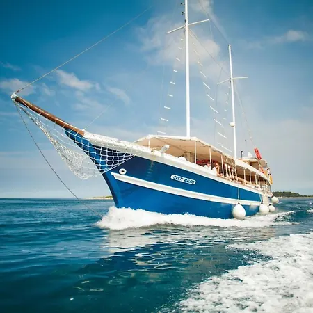 In - Varvari For 3 Pax Rural Environment Porec
